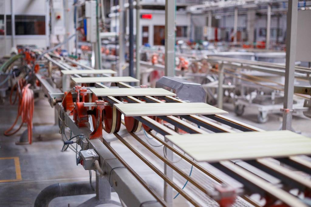 Производство керамической плитки: оборудование и технология изготовления