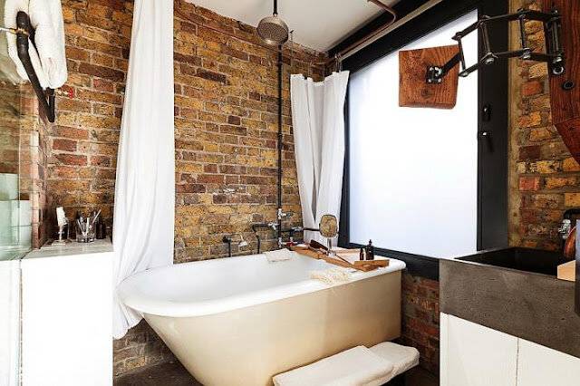 Ванная комната в стиле лофт, ампир, шале, фото интерьеров