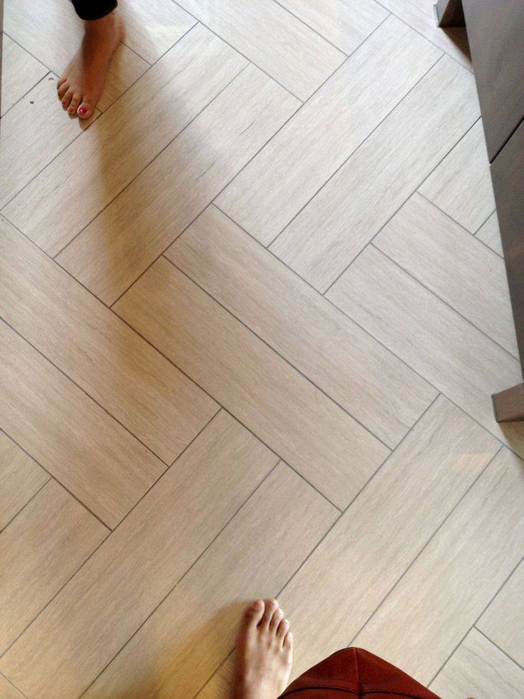 Варианты укладки плитки на пол и стены: елочкой, ромбом, без швов (фото)