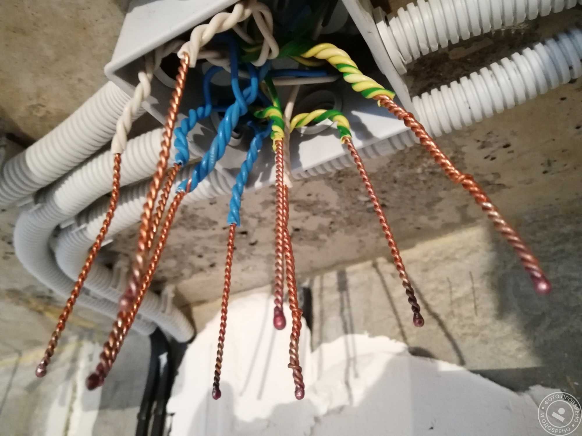 Соединение медного кабеля в распредкоробке