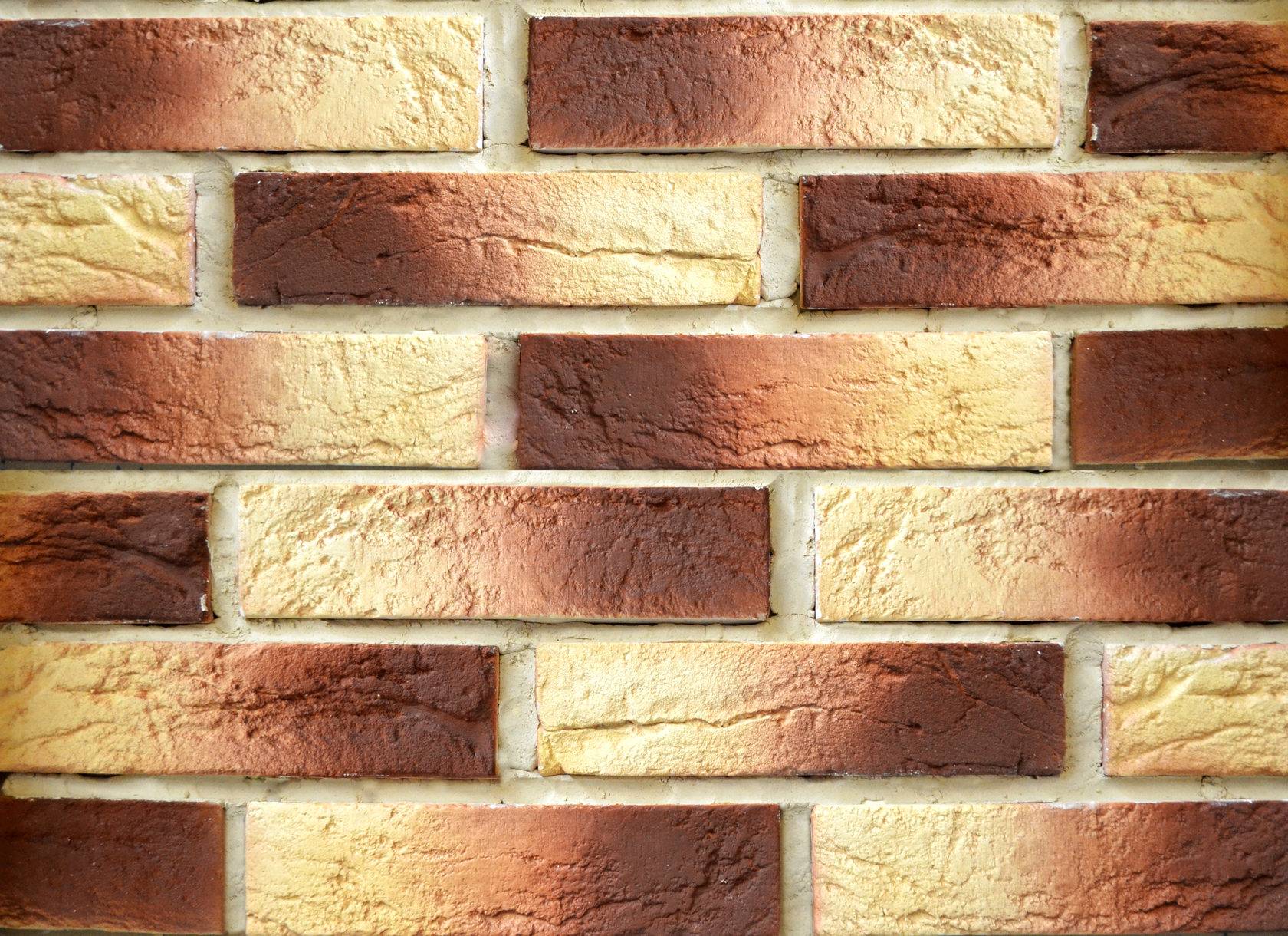 10 эффектных примеров имитации кирпичной стены в интерьере