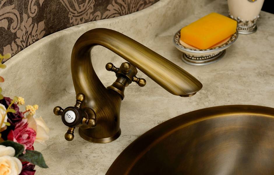Необычные, оригинальные и ретро смесители для ванной - стилевые решения
