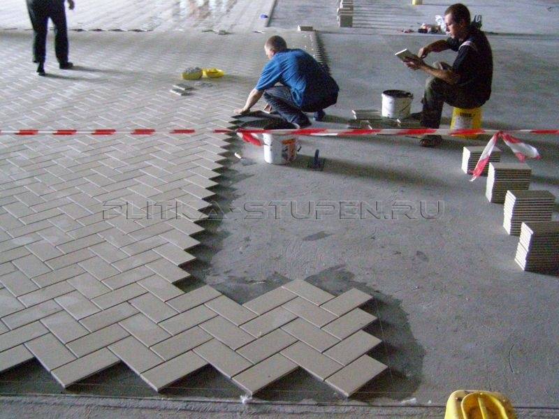 Кислотоупорная керамическая плитка, где её применяют