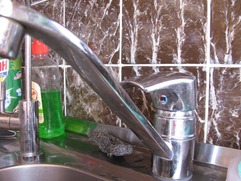 Почему гудят водопроводные трубы в квартире?