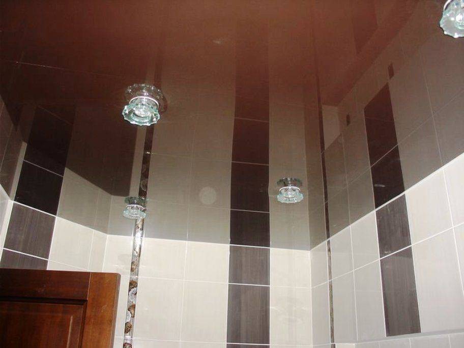 Натяжные потолки в ванной плюсы и минусы