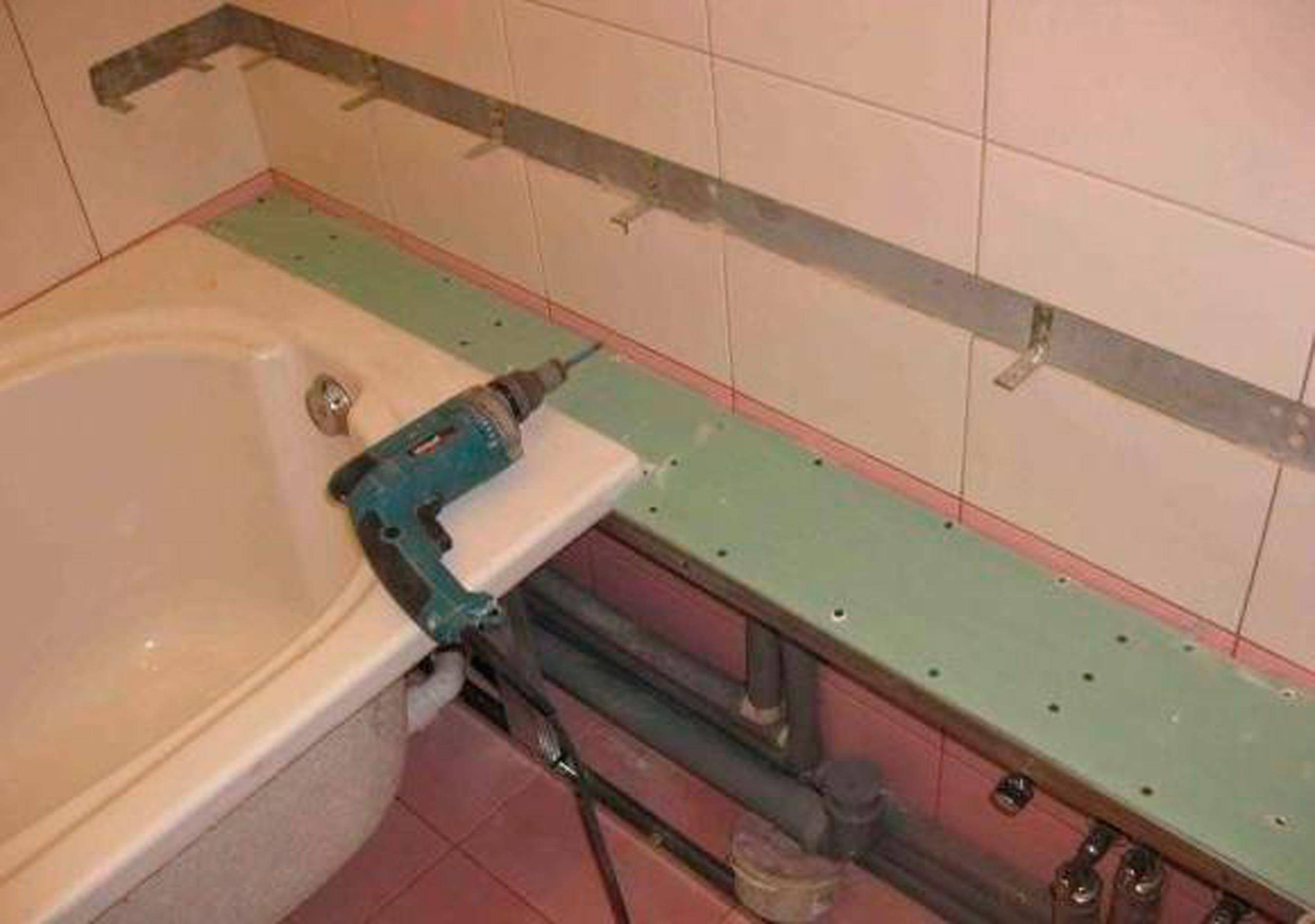 Как спрятать трубы в ванной под плитку? советы мастеров, видео рекомендации