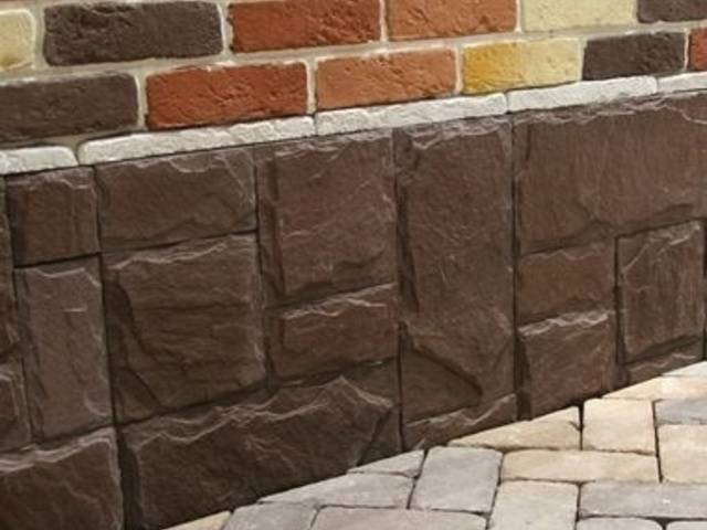 Цокольная плитка для облицовки фундамента дома: клинкерная, рваный камень, полимерпесчаная (фото, видео)