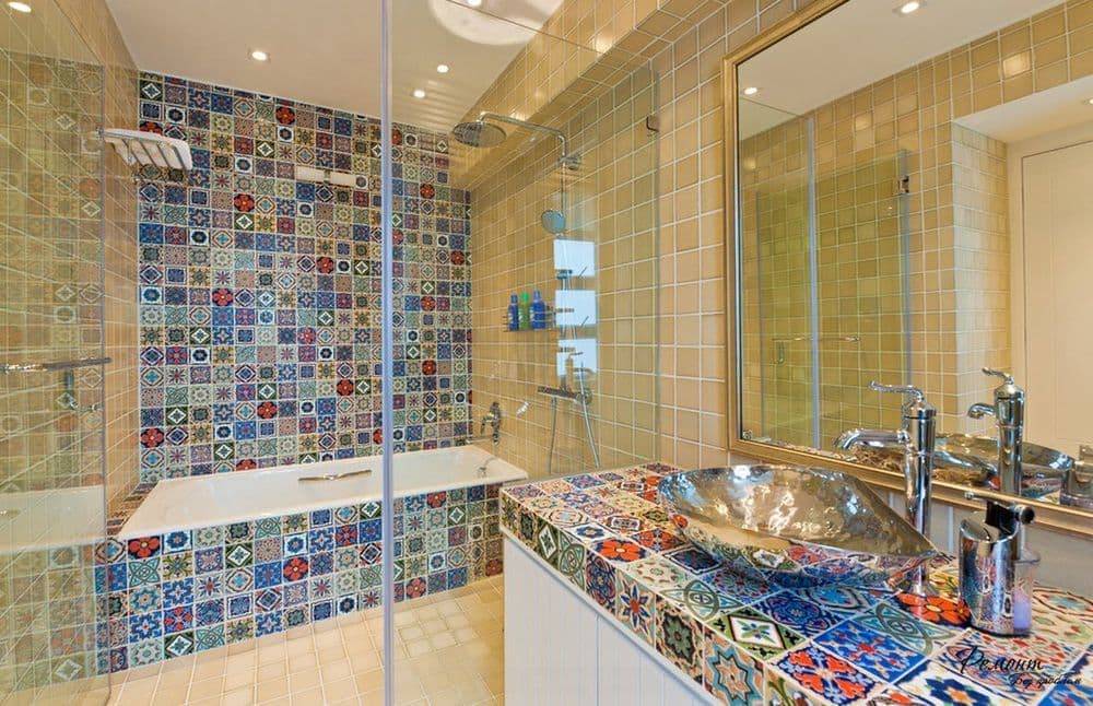 70 ярких идей: дизайн мозаики в ванную комнату (фото)