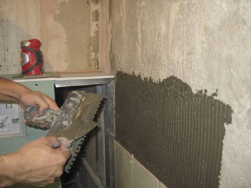 Как выровнять стены в ванной под плику или окраску?
