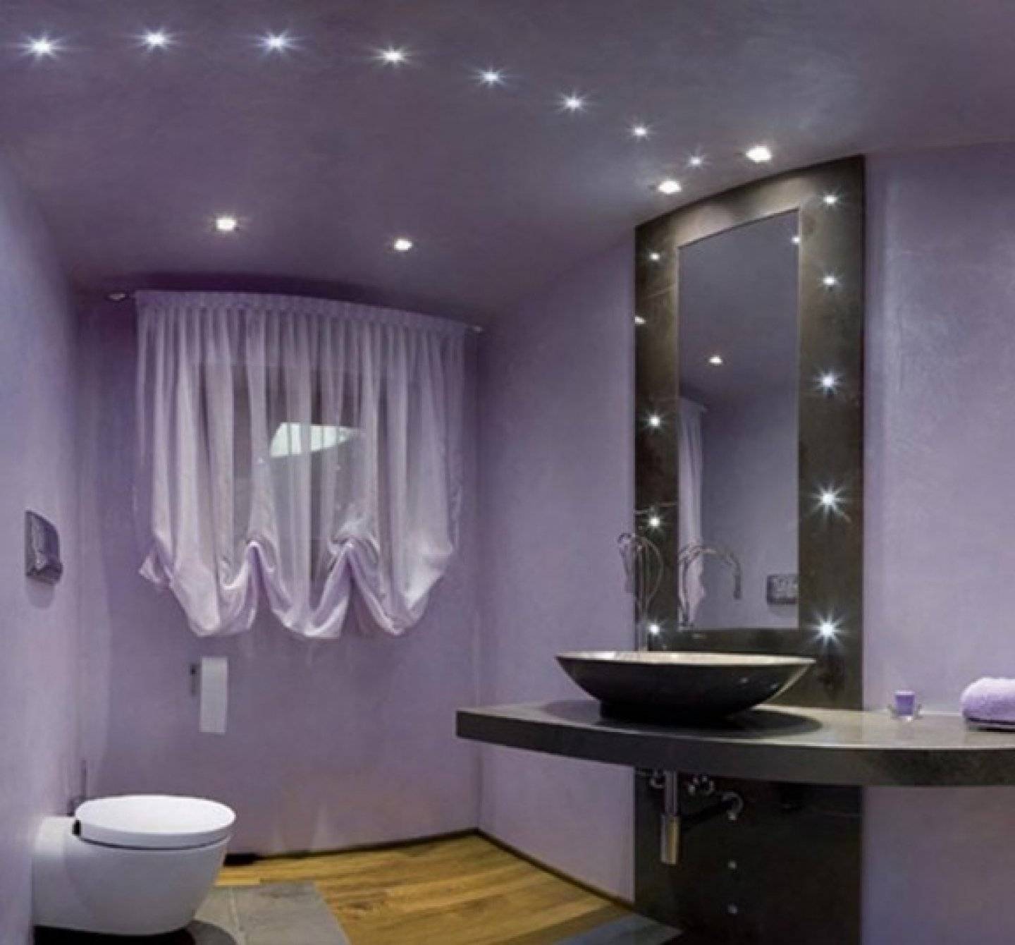 точечные светильники в ванной в интерьере