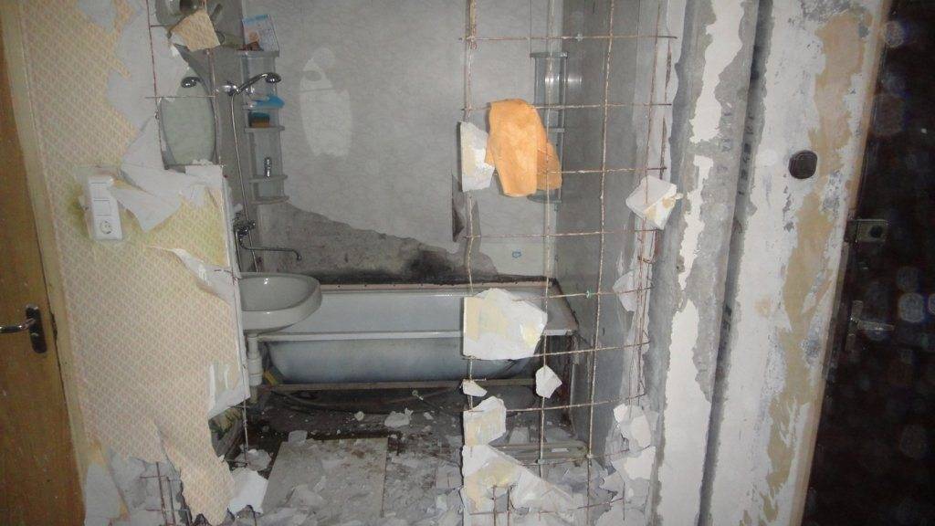 Демонтаж перегородки между ванной и туалетом — инструкция | онлайн-журнал о ремонте и дизайне