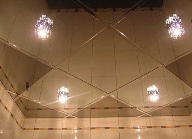 Зеркальный потолок: разнообразие видов и форм, правила монтажа