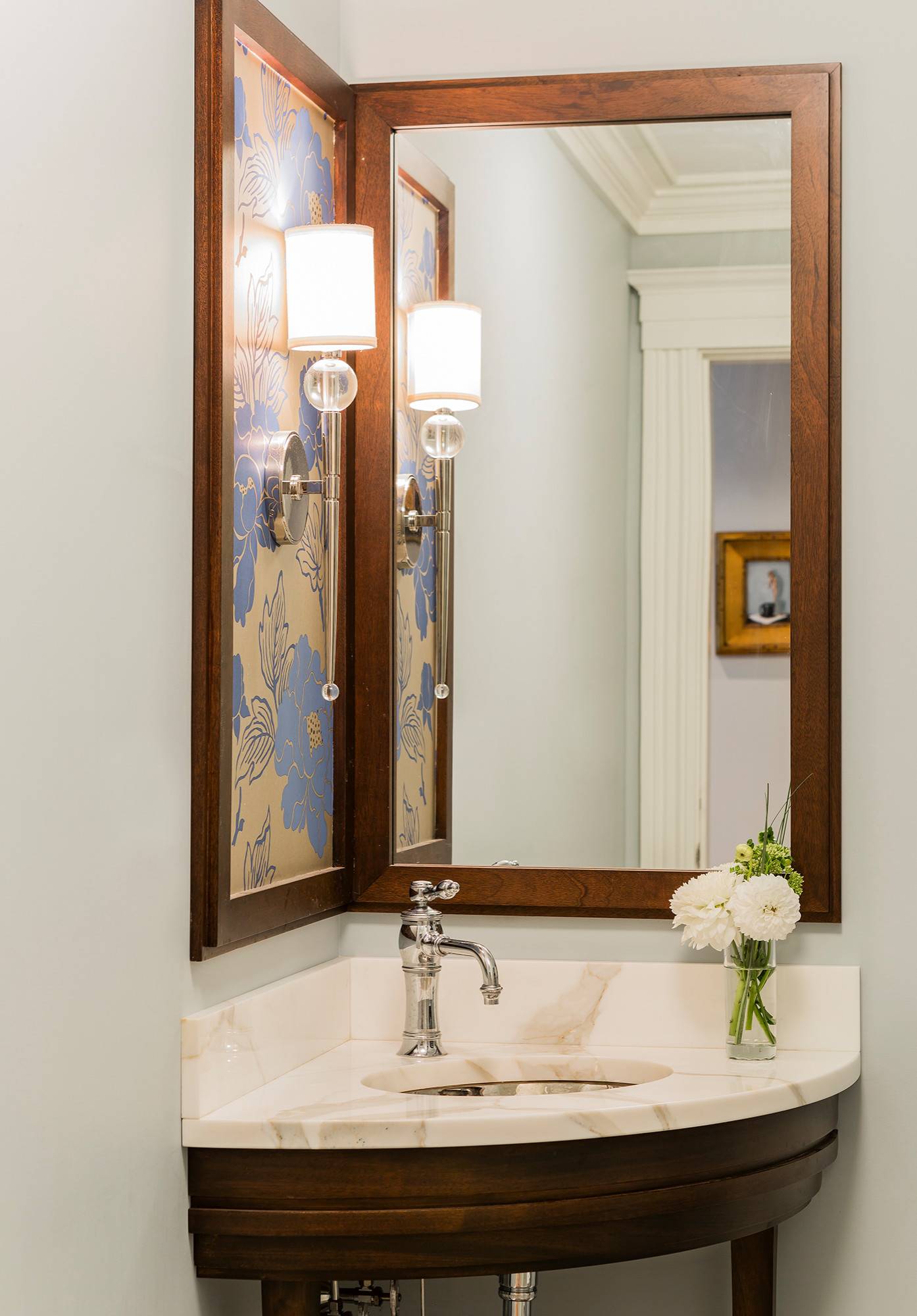 Зеркало для ванной - как выбрать