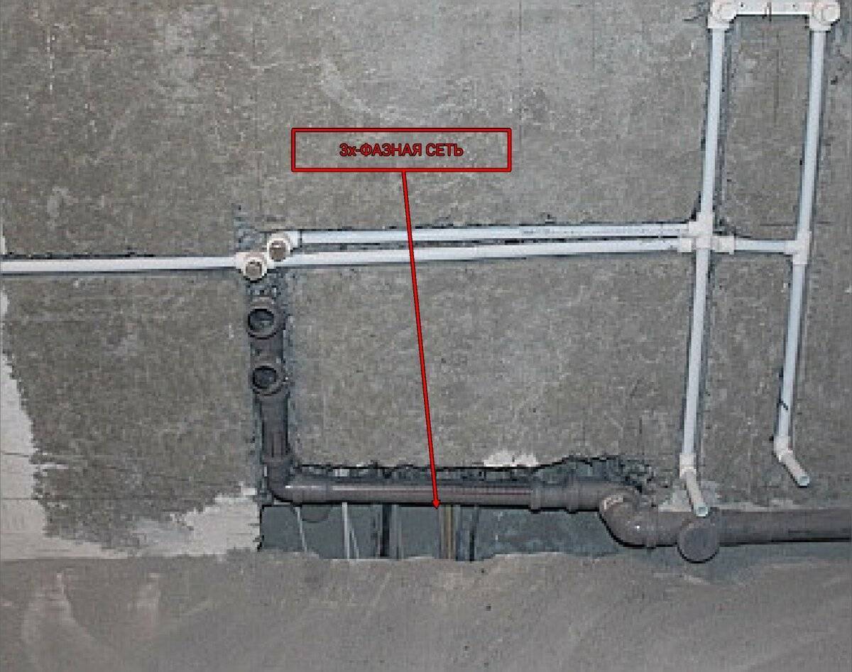 Советы и видео как замазать штробы в стене под электропроводку и водопровод