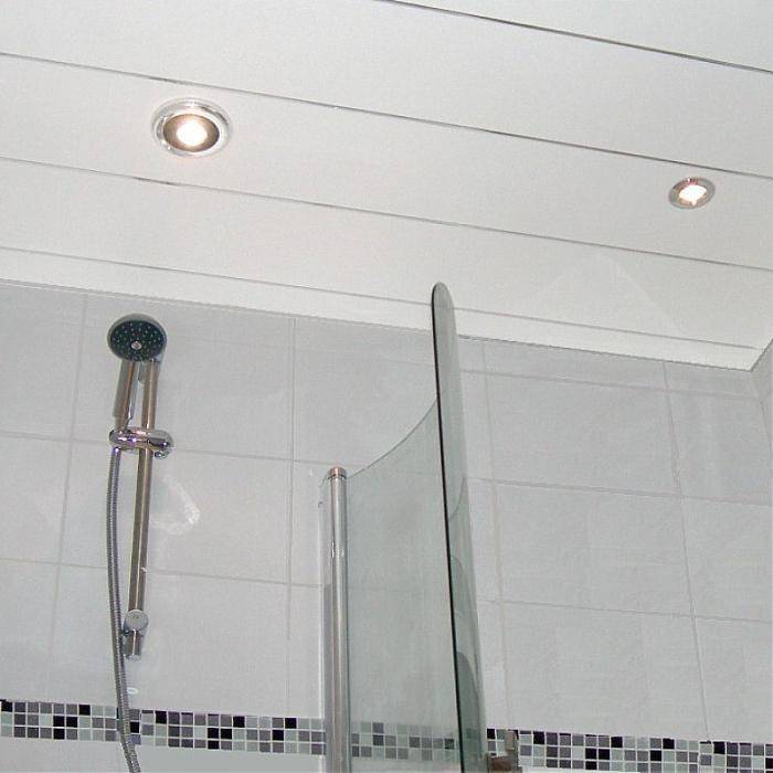 Выбираем потолок в ванной комнате: 3 вида [таблица + лучший]