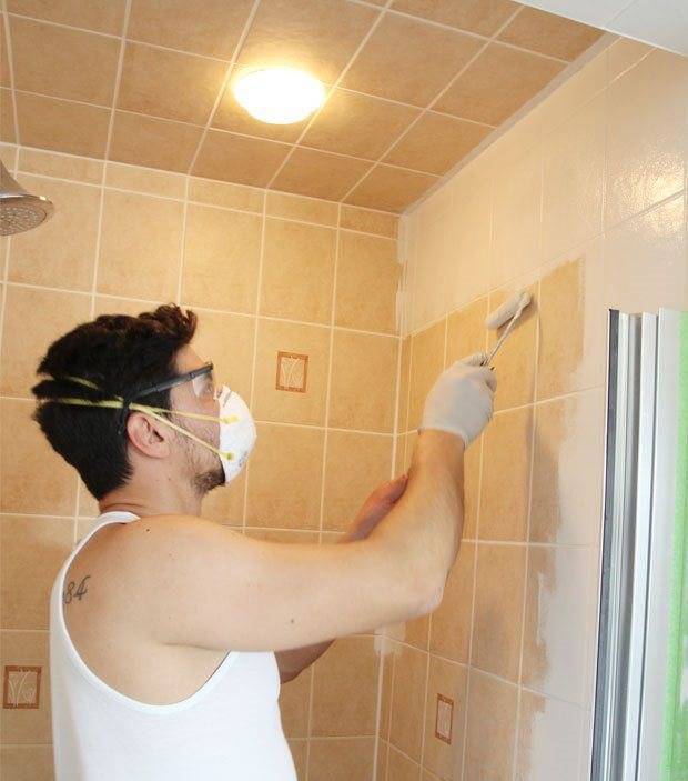Можно ли покрасить керамическую плитку в ванной комнате?