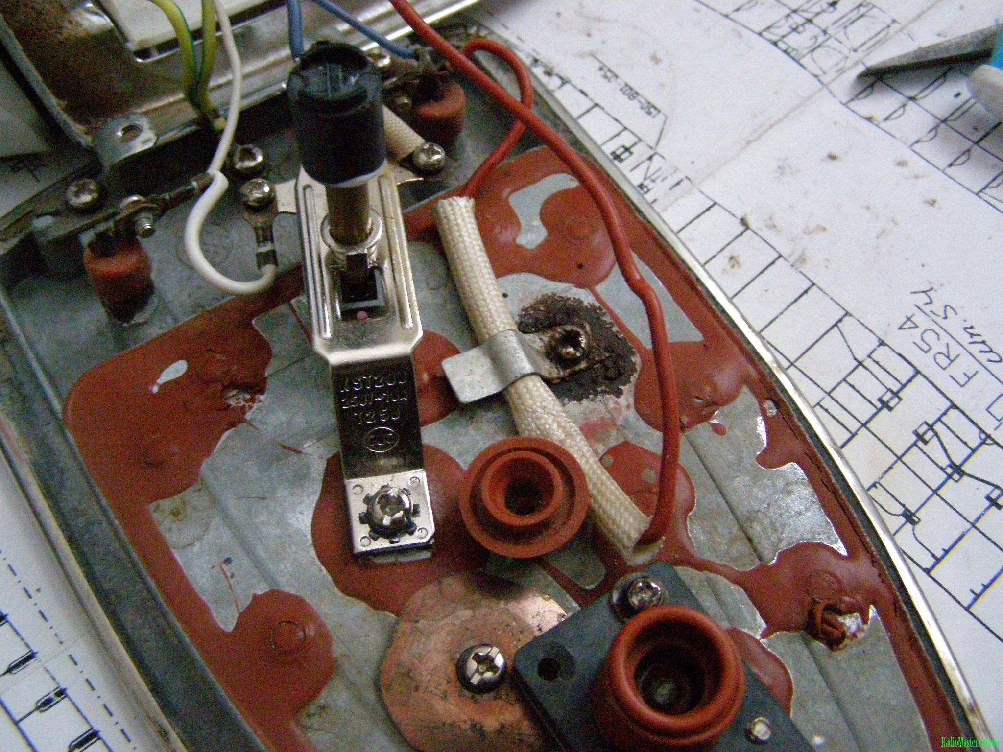 Устройство и принцип работы электрического утюга примеры ремонта