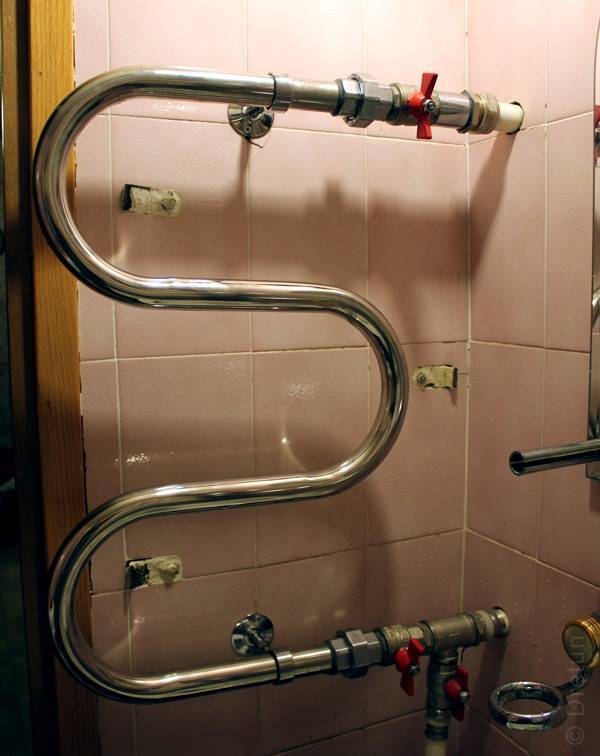 Подключение полотенцесушителя к стояку горячей воды схема