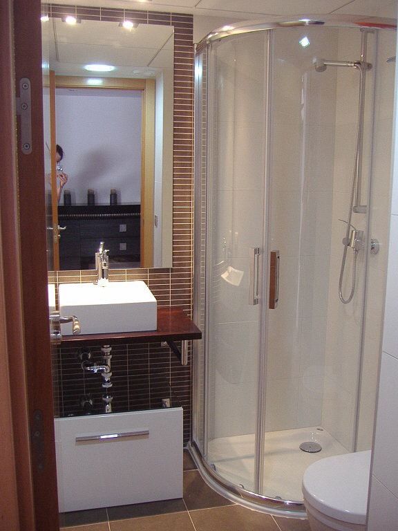 Ванная комната с душевой кабиной и замена ванны на кабинку
