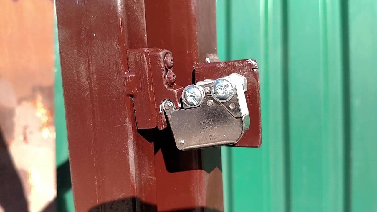 Засов на ворота своими руками: как сделать для распашных, гаражных, фото, видео и схема