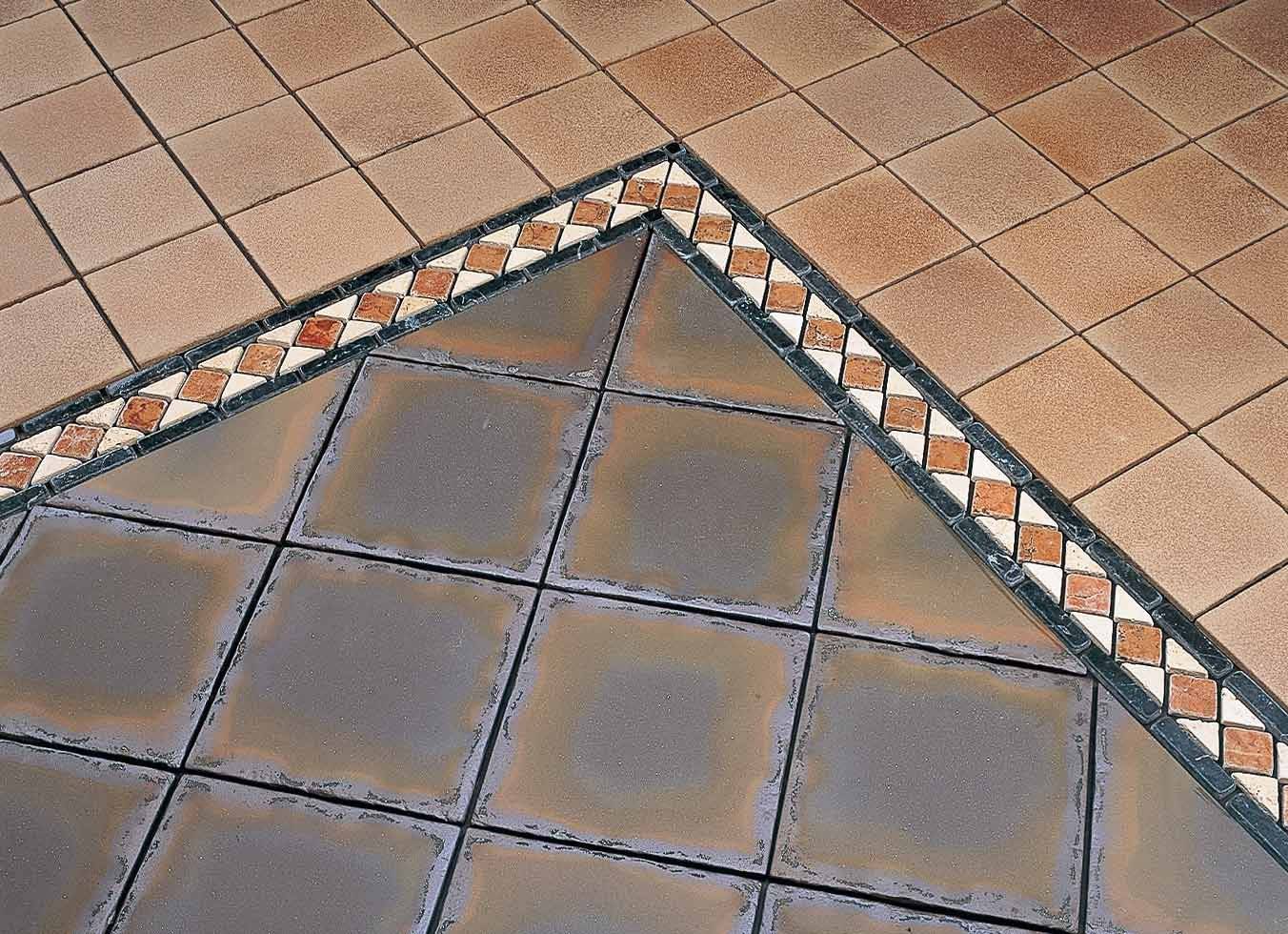 Удлинить плитку. Плитка по диагонали на полу. Красивая укладка плитки. Укладка квадратной плитки. Керамическая плитка по диагонали.