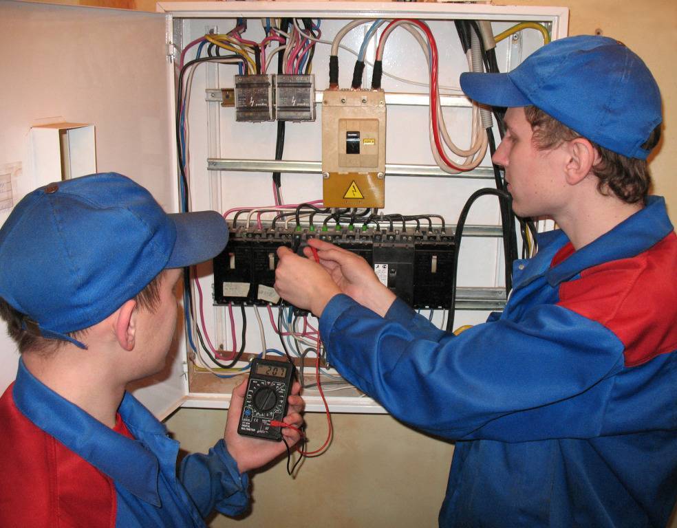 Приемка работы электрика.