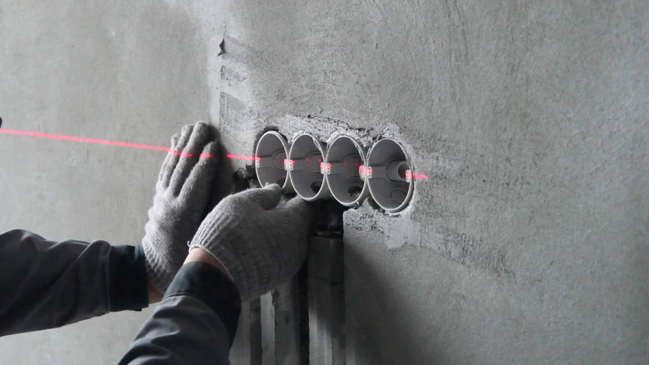 Установка подрозетников своими руками: в бетонную или кирпичную стену
