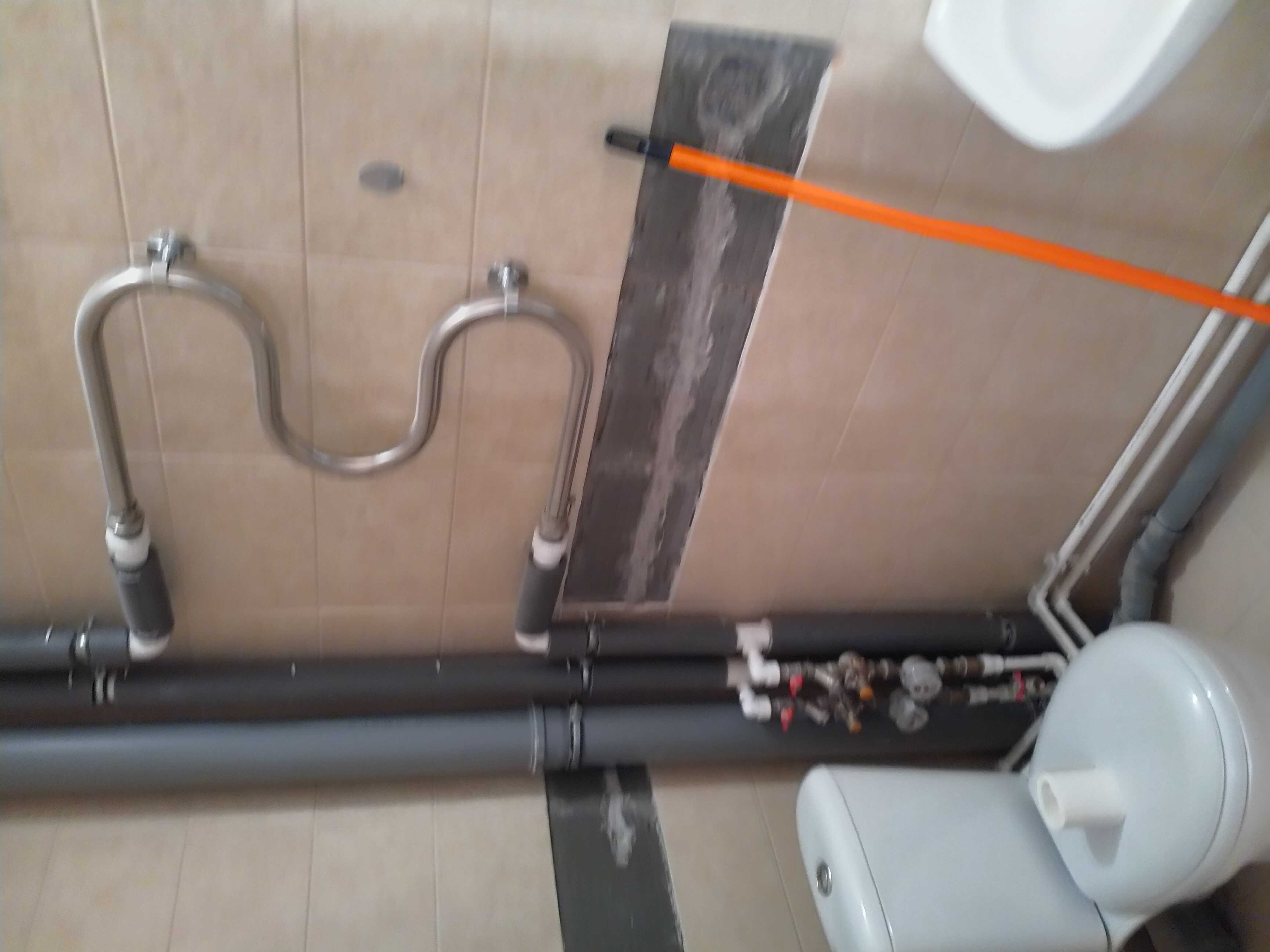 Как красиво спрятать трубы в ванной, не монтируя в стену | domoked.ru