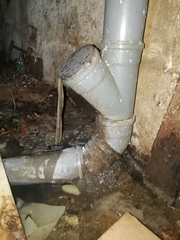 Вода в подвале многоквартирного дома