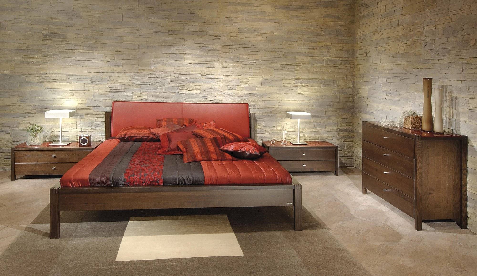 Плитка в спальне: использование зеркальной, цементной и 3d плитки для дизайна спальни