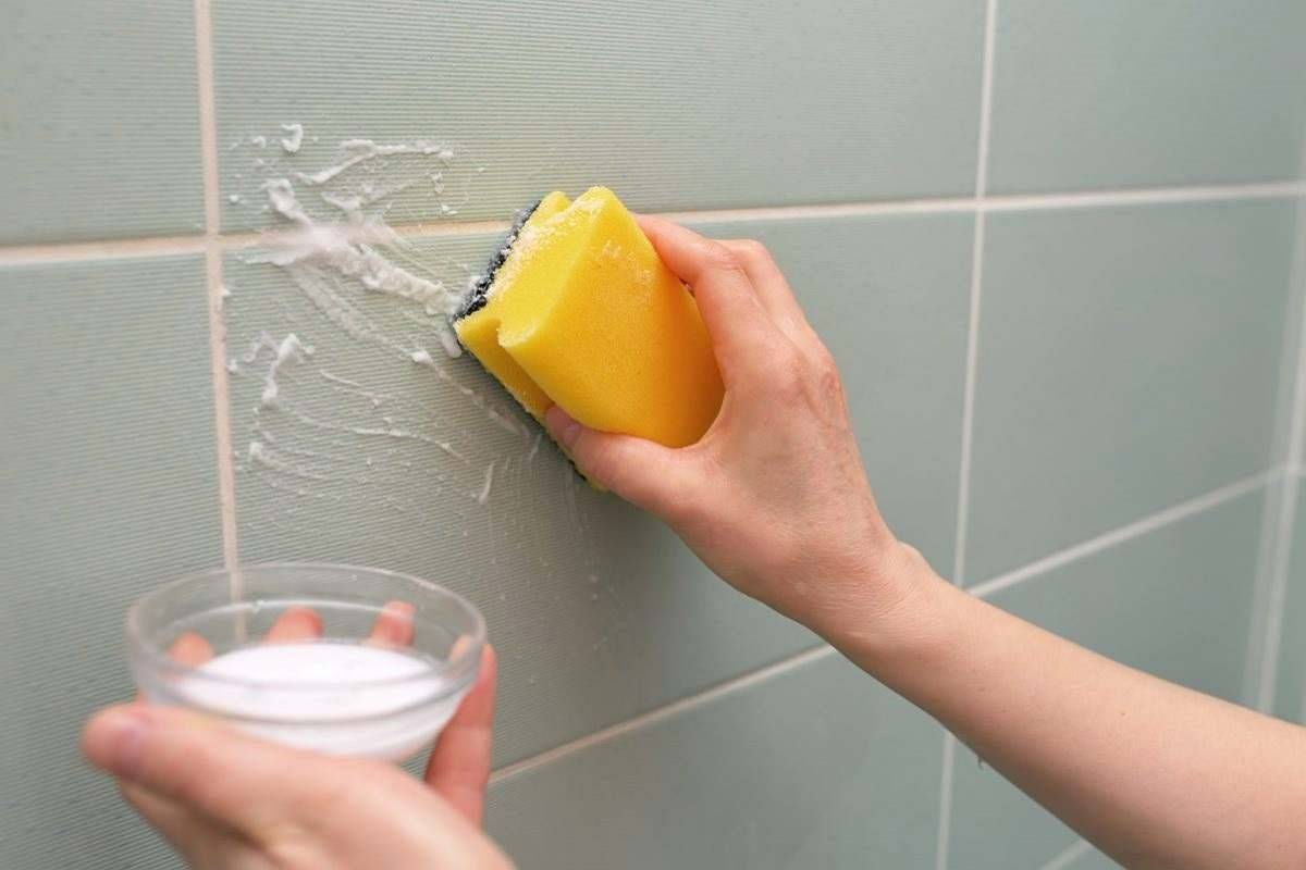 Рецепты и способы, чем отмыть ржавчину с кафельной плитки на стенах и полу
