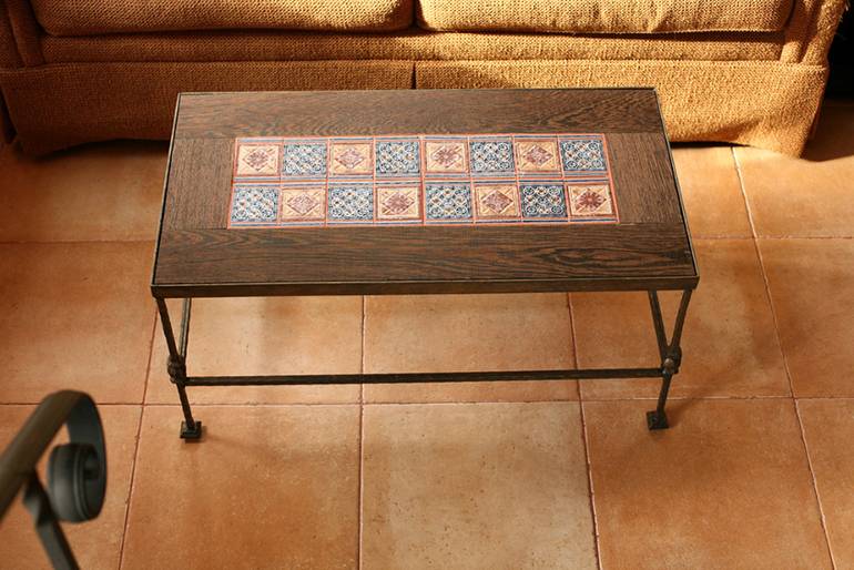 Стол из керамической плитки своими руками: пошаговая инструкция, как выложить и как сделать мозаичный стол для улицы, дачи или кухни