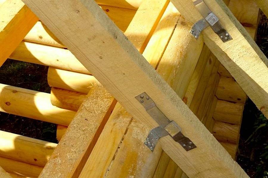 Скользящая опора для стропил: размеры, крепление, применение