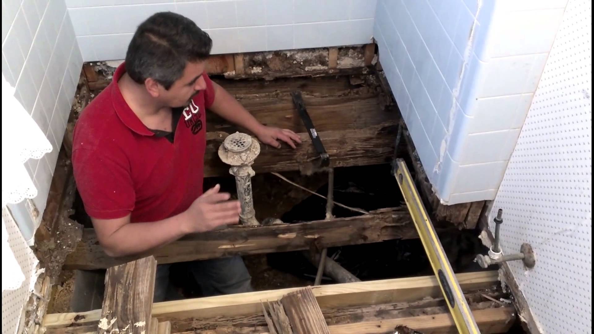 Гидроизоляция деревянного пола в ванной комнате, материалы под плитку, как сделать на фото и видео