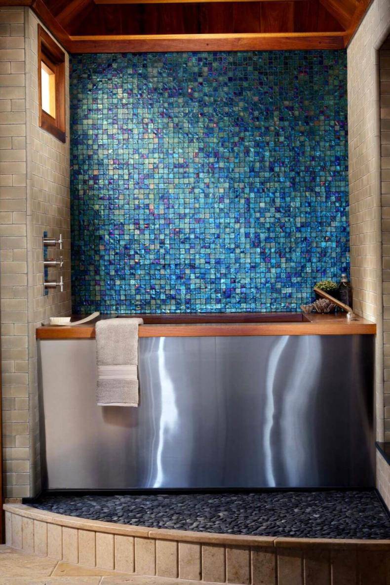 мозаичная плитка в интерьере ванной
