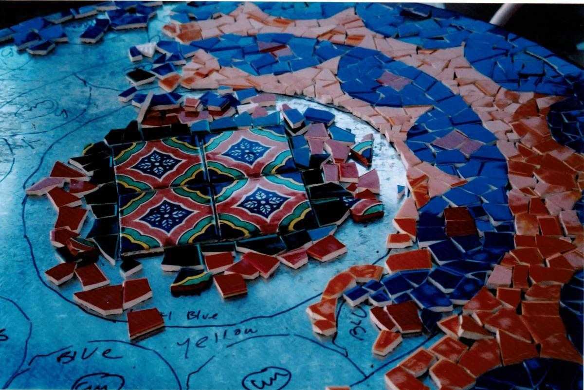 Мозаика из битой плитки своими руками: орнамент, схемы, техника + фото и видео