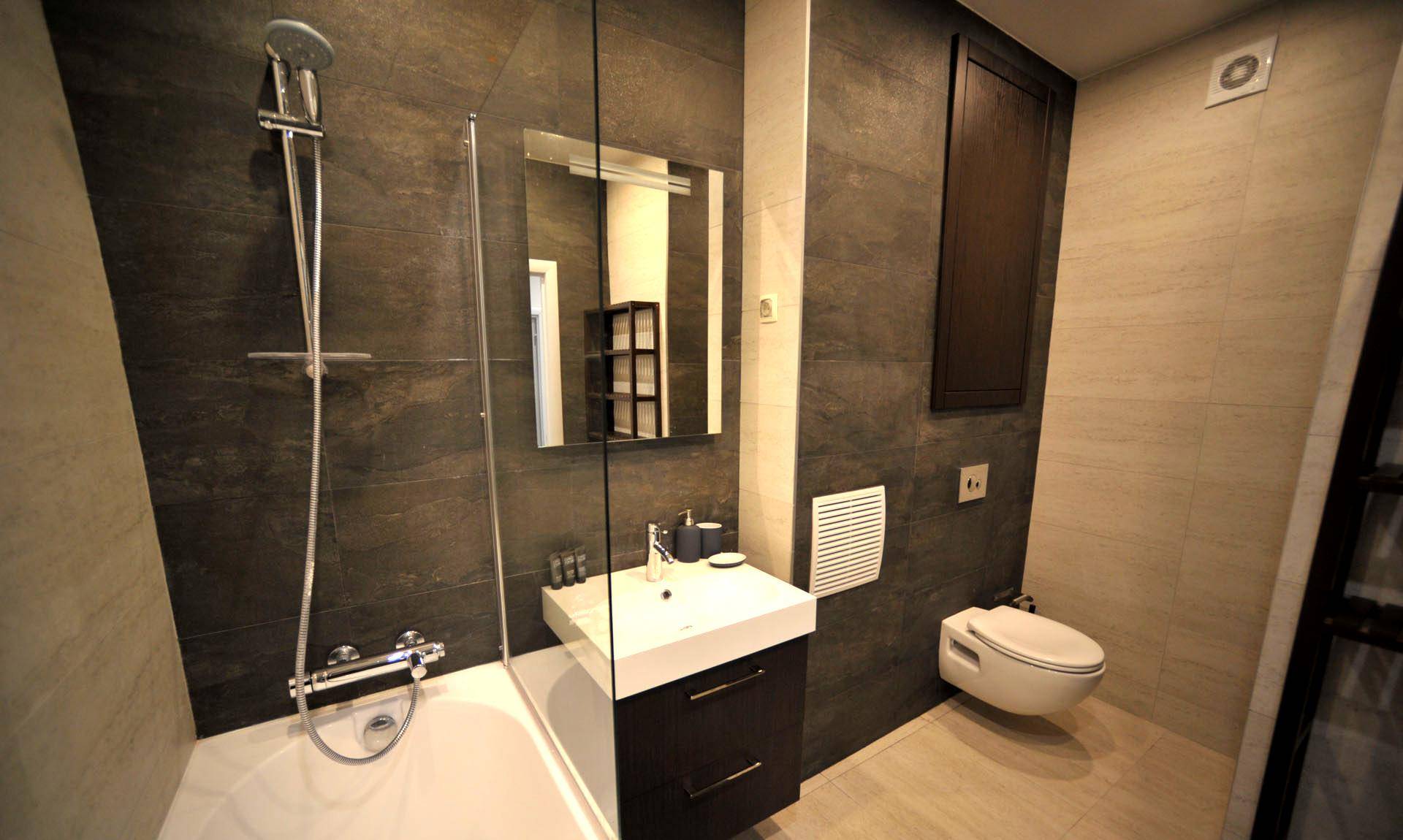 Дизайн маленькой ванной комнаты — 103 реальные фото и 9 идей ремонта